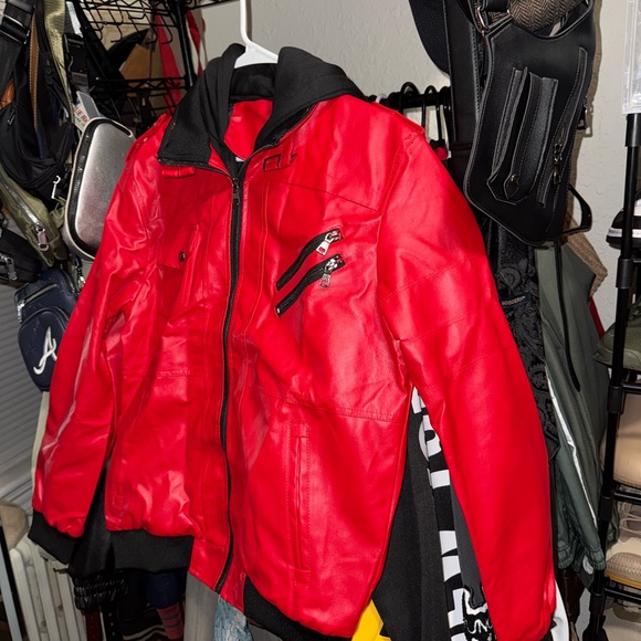 Men's Red Leather Jacket with Hood - Picture 4 of 7